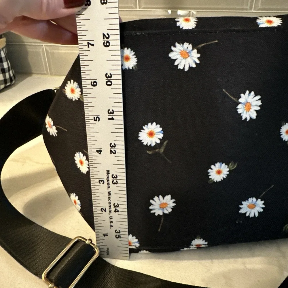 Alice + Olivia By‎ Stacy Bendet Daisy Duffel Print Bag